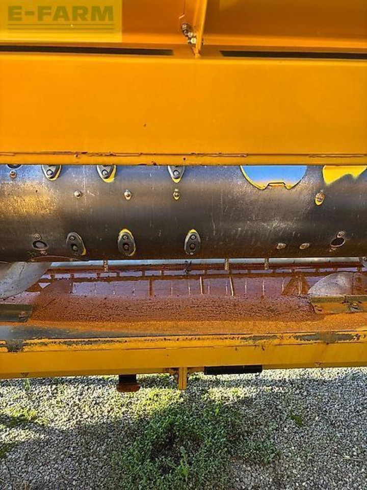 New Holland schneidwerk varifeed 8,53 m | raps-kit | 4-rad 40 kmh - Accesorios para cosechadoras de forraje: foto 3 New Holland schneidwerk varifeed 8,53 m | raps-kit | 4-rad 40 kmh - Accesorios para cosechadoras de forraje: foto 3