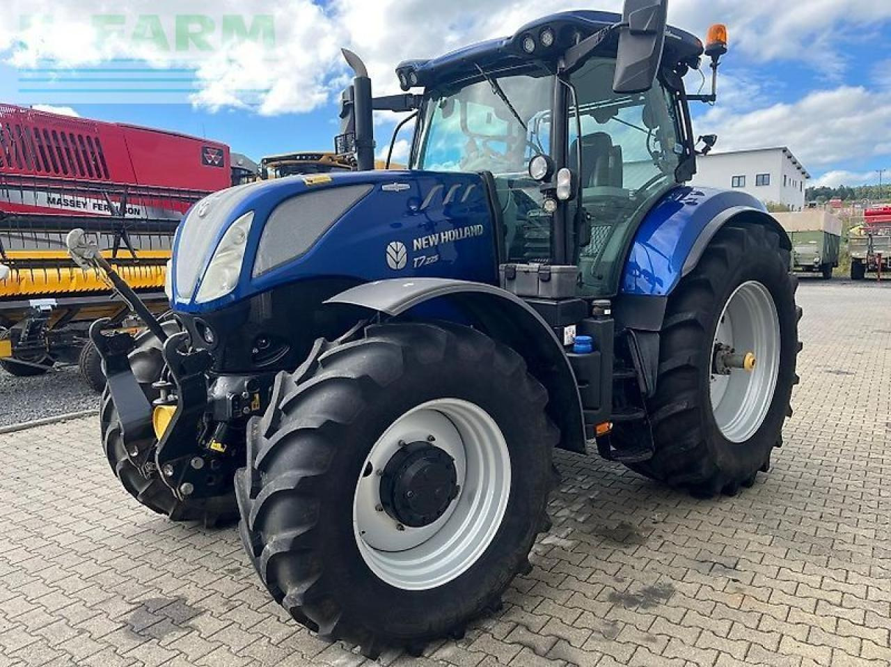 New Holland t 7.225 ac - Tractor: foto 2 New Holland t 7.225 ac - Tractor: foto 2