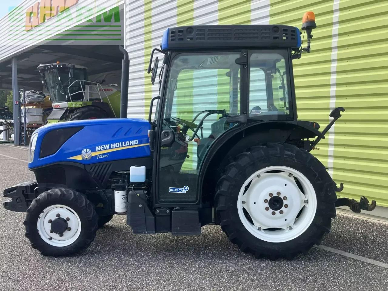 New Holland t4-80v V - Tractor: foto 2 New Holland t4-80v V - Tractor: foto 2