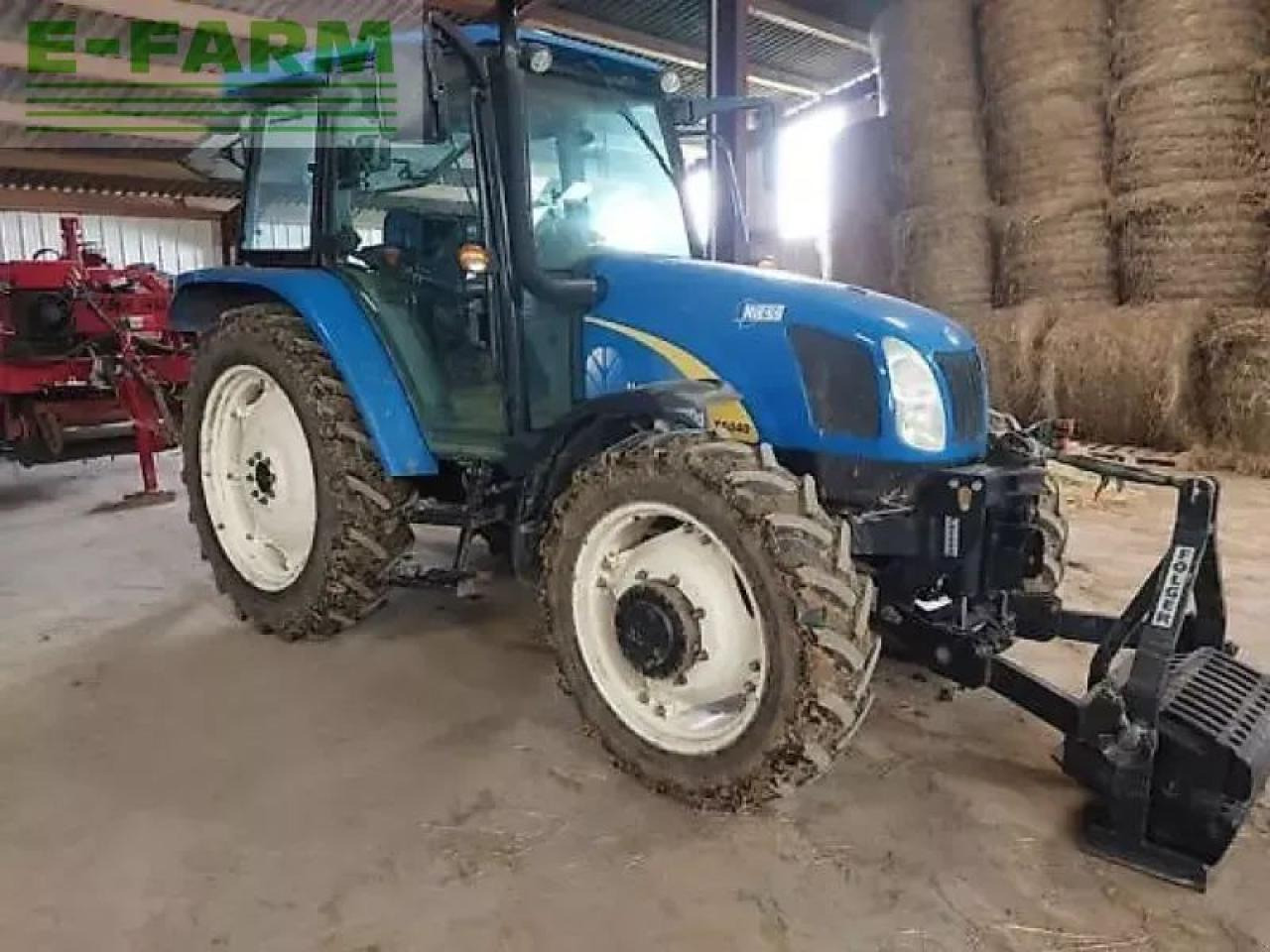 New Holland t5040 - Tractor: foto 3 New Holland t5040 - Tractor: foto 3