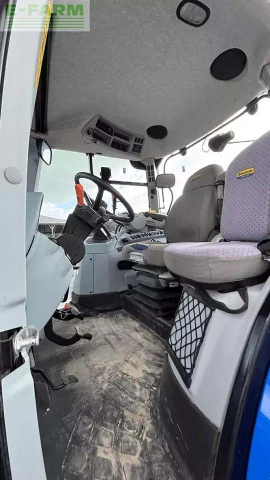 New Holland t7.195s pc s5 S - Tractor: foto 4 New Holland t7.195s pc s5 S - Tractor: foto 4