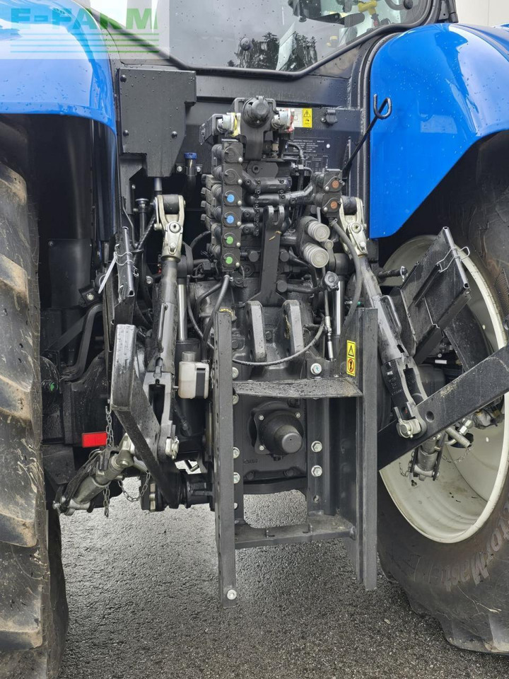New Holland t7.210 auto command sidewinder ii (stage v) - Tractor: foto 2 New Holland t7.210 auto command sidewinder ii (stage v) - Tractor: foto 2