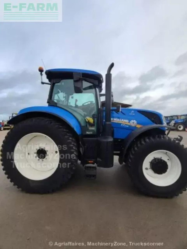 New Holland t7 230 - Tractor: foto 2 New Holland t7 230 - Tractor: foto 2