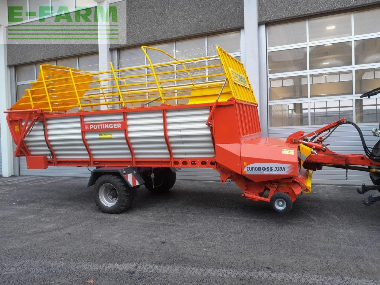 Pöttinger pöttinger euroboss 330 h - Remolque volquete agrícola: foto 1 Pöttinger pöttinger euroboss 330 h - Remolque volquete agrícola: foto 1