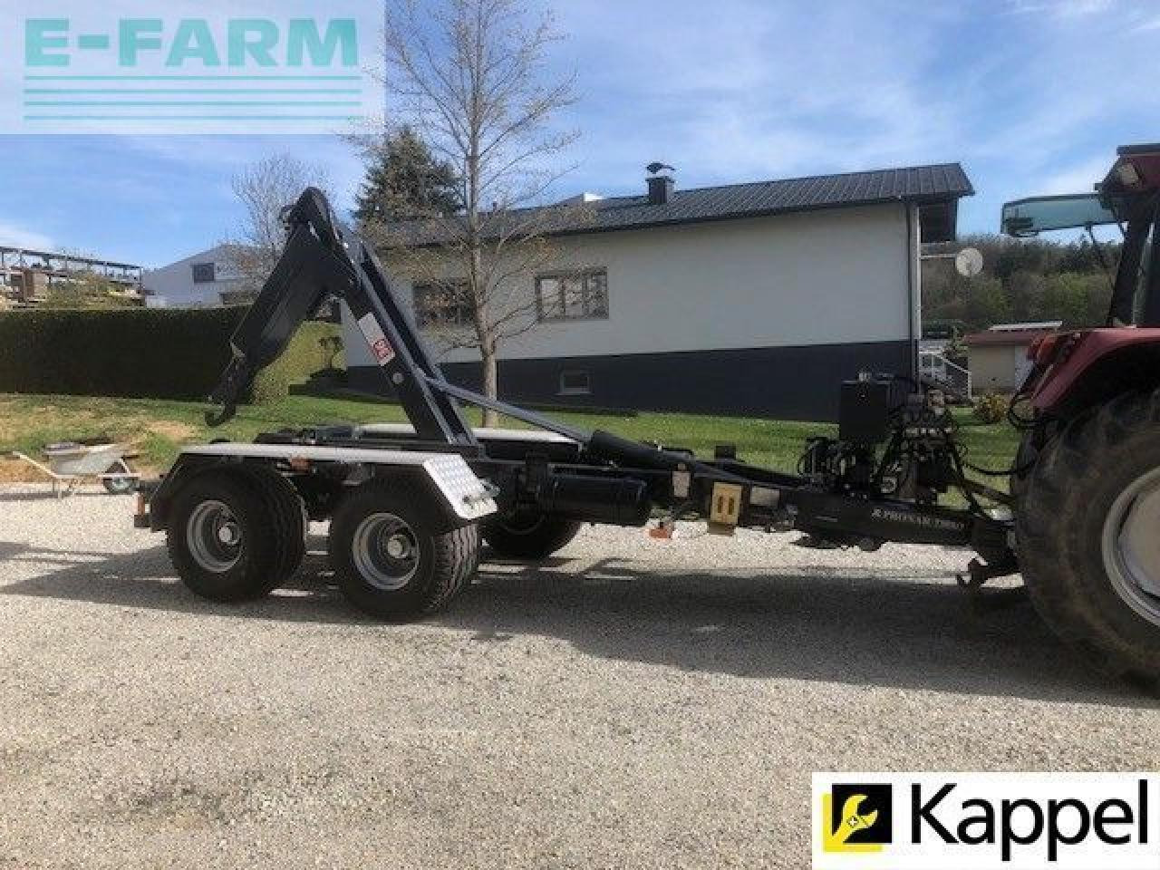 Pronar hakenliftanhänger t185/1 abrollkipper m. eigenöl - Remolque multilift/ Portacontenedores de cadenas: foto 1 Pronar hakenliftanhänger t185/1 abrollkipper m. eigenöl - Remolque multilift/ Portacontenedores de cadenas: foto 1