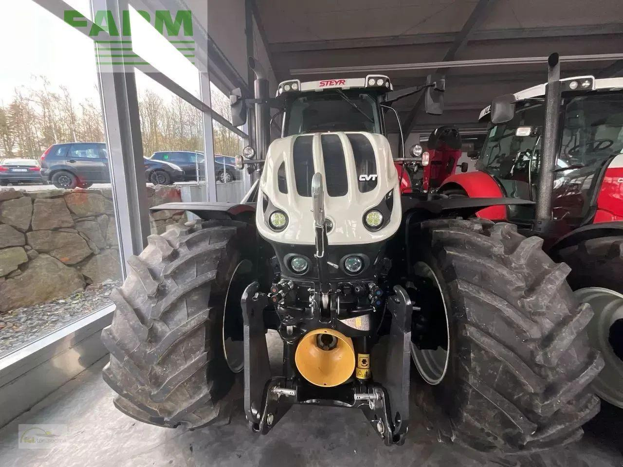 Steyr terrus 6300 cvt CVT - Tractor: foto 2 Steyr terrus 6300 cvt CVT - Tractor: foto 2