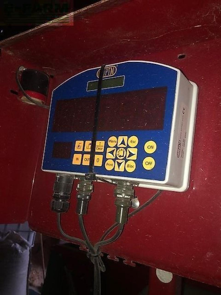 Strautmann doublek 1500 - Maquinaria ganadera: foto 3 Strautmann doublek 1500 - Maquinaria ganadera: foto 3