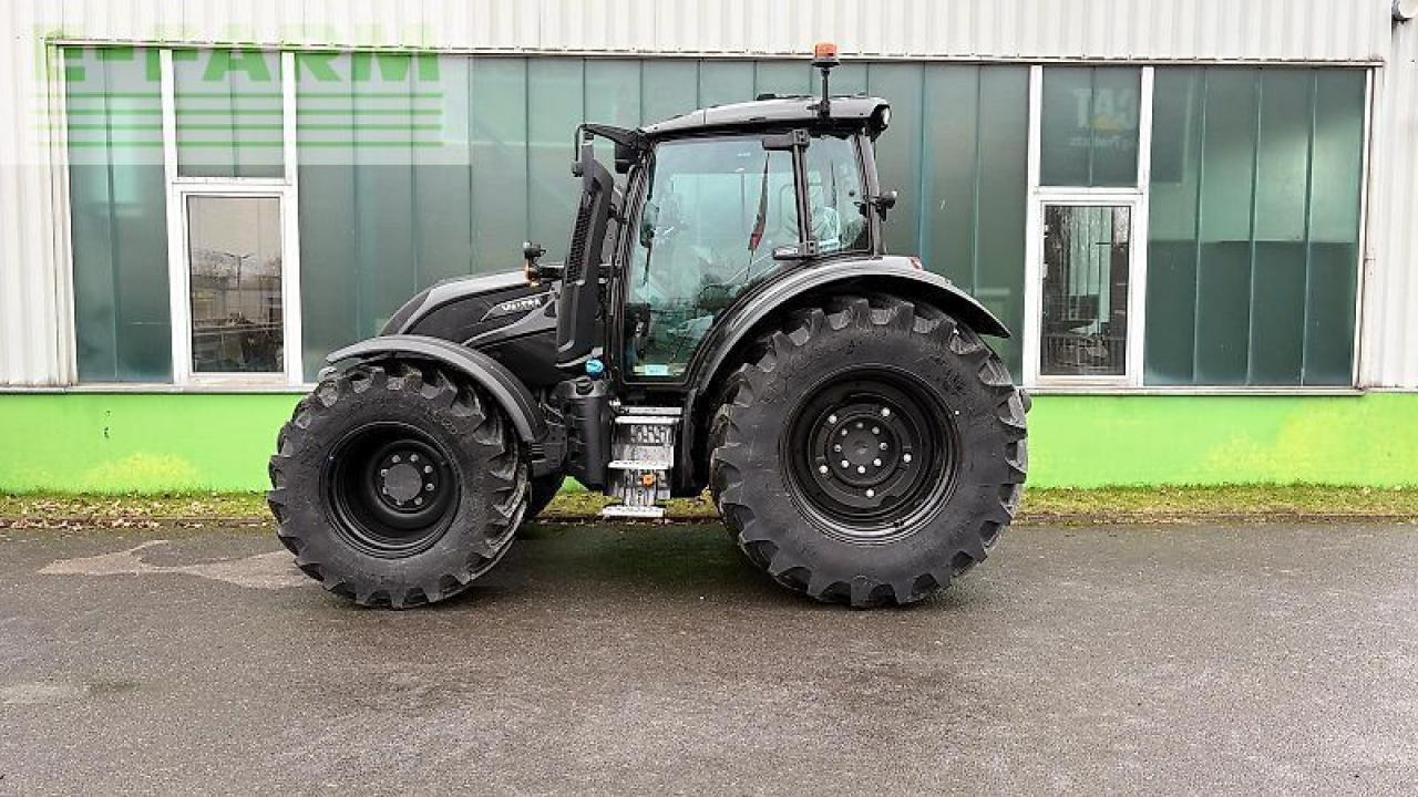 Valtra n 175 d - Tractor: foto 4 Valtra n 175 d - Tractor: foto 4