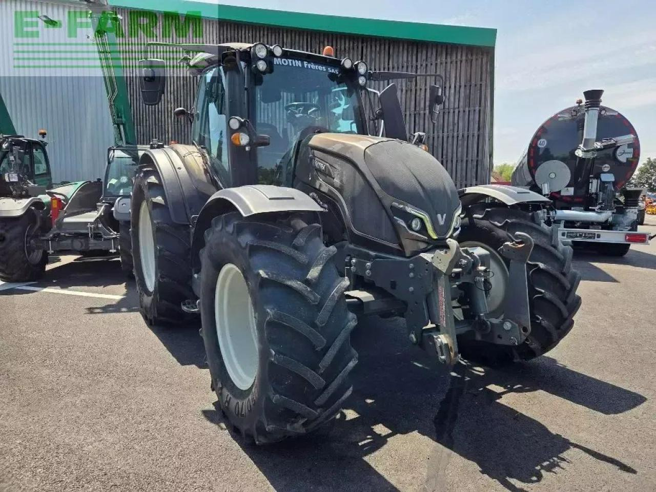 Valtra n135 - Tractor: foto 1 Valtra n135 - Tractor: foto 1