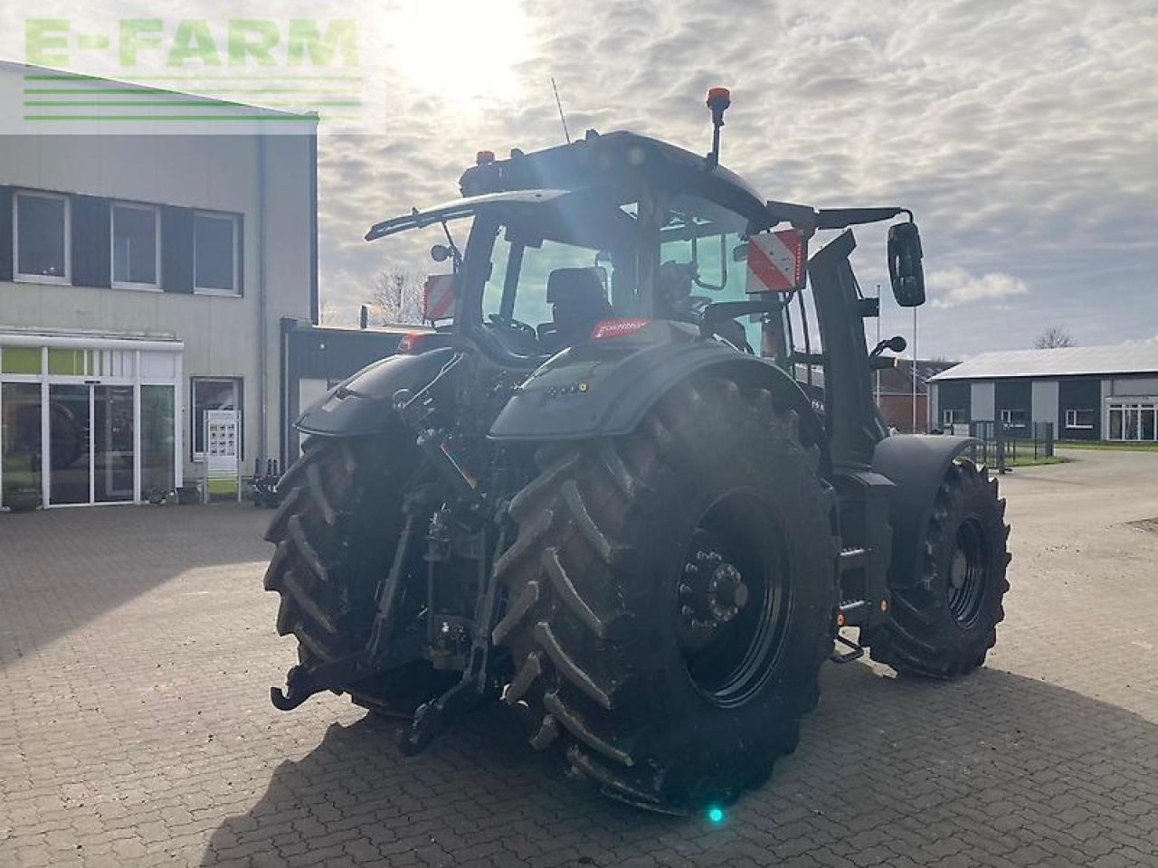 Valtra q245 - Tractor: foto 4 Valtra q245 - Tractor: foto 4