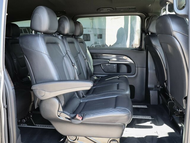 MERCEDES-BENZ EQV 300 Extralang Avantgarde,8-Sitzer,TaxiPaket - Minibús, Autobús eléctrico: foto 4 MERCEDES-BENZ EQV 300 Extralang Avantgarde,8-Sitzer,TaxiPaket - Minibús, Autobús eléctrico: foto 4