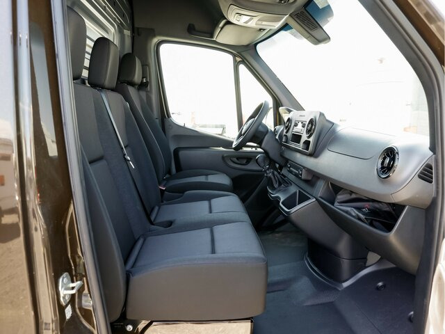 MERCEDES-BENZ Sprinter 311CDI KA,L2H2,Radio DAB,6 Gang - Furgón: foto 4 MERCEDES-BENZ Sprinter 311CDI KA,L2H2,Radio DAB,6 Gang - Furgón: foto 4