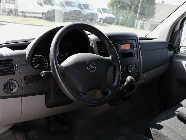 MERCEDES-BENZ Sprinter 316CDI Pritsche,Allrad,Klima... - Furgoneta caja abierta: foto 4 MERCEDES-BENZ Sprinter 316CDI Pritsche,Allrad,Klima... - Furgoneta caja abierta: foto 4
