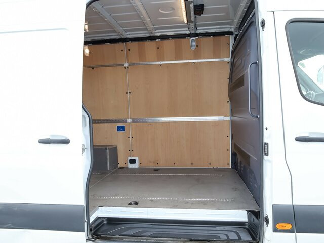 MERCEDES-BENZ Sprinter 317 CDI Kasten,L2H2,MBUX,Kamera - Furgón: foto 2 MERCEDES-BENZ Sprinter 317 CDI Kasten,L2H2,MBUX,Kamera - Furgón: foto 2
