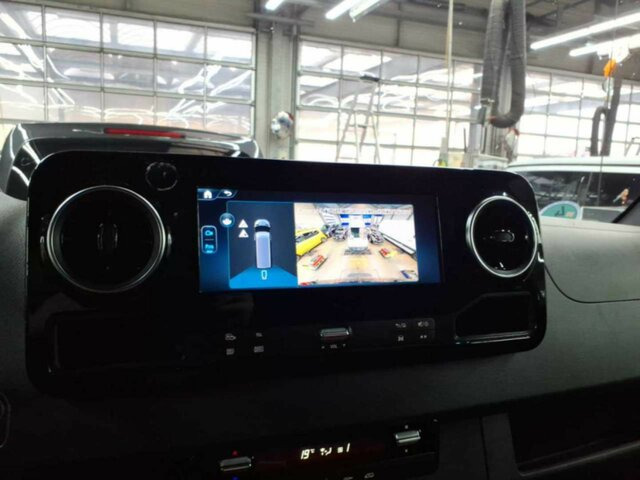 MERCEDES-BENZ Sprinter 317 CDI,L2H2,Automatik,Kamera,LED... - Furgón: foto 3 MERCEDES-BENZ Sprinter 317 CDI,L2H2,Automatik,Kamera,LED... - Furgón: foto 3