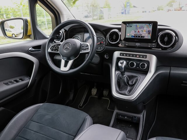 MERCEDES-BENZ T 180 Power Plus,AHK,LED,Navi,Kamera,Tempomat - Furgoneta de pasajeros: foto 3 MERCEDES-BENZ T 180 Power Plus,AHK,LED,Navi,Kamera,Tempomat - Furgoneta de pasajeros: foto 3