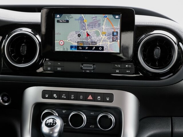 MERCEDES-BENZ T 180 Progressive,AHK,LED,Navi,Kamera,Tempomat... - Furgoneta de pasajeros: foto 4 MERCEDES-BENZ T 180 Progressive,AHK,LED,Navi,Kamera,Tempomat... - Furgoneta de pasajeros: foto 4