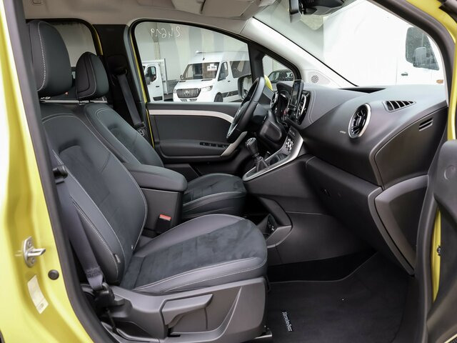 MERCEDES-BENZ T 180 Progressive,AMF Rollstuhlrampe,LED,Navi... - Furgoneta de pasajeros: foto 4 MERCEDES-BENZ T 180 Progressive,AMF Rollstuhlrampe,LED,Navi... - Furgoneta de pasajeros: foto 4