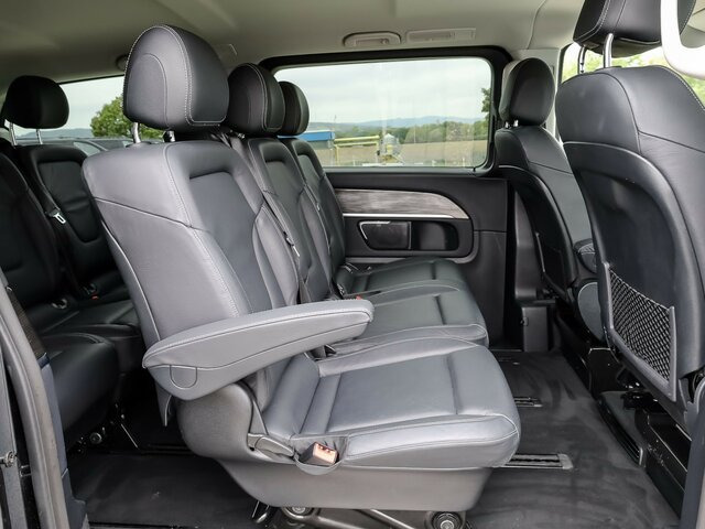 MERCEDES-BENZ V 300 Avantgarde Extralang,2xSchiebetür el.,AHK - Furgoneta de pasajeros: foto 4 MERCEDES-BENZ V 300 Avantgarde Extralang,2xSchiebetür el.,AHK - Furgoneta de pasajeros: foto 4