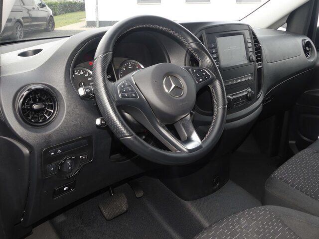 MERCEDES-BENZ Vito 116CDI lang,TourerPro,2xKlima,9Sitze - Minibús, Furgoneta de pasajeros: foto 4 MERCEDES-BENZ Vito 116CDI lang,TourerPro,2xKlima,9Sitze - Minibús, Furgoneta de pasajeros: foto 4
