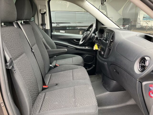 MERCEDES-BENZ Vito 116TourerPro ,Extralang,2xKlima,Kamera,AHK - Furgoneta de pasajeros: foto 4 MERCEDES-BENZ Vito 116TourerPro ,Extralang,2xKlima,Kamera,AHK - Furgoneta de pasajeros: foto 4