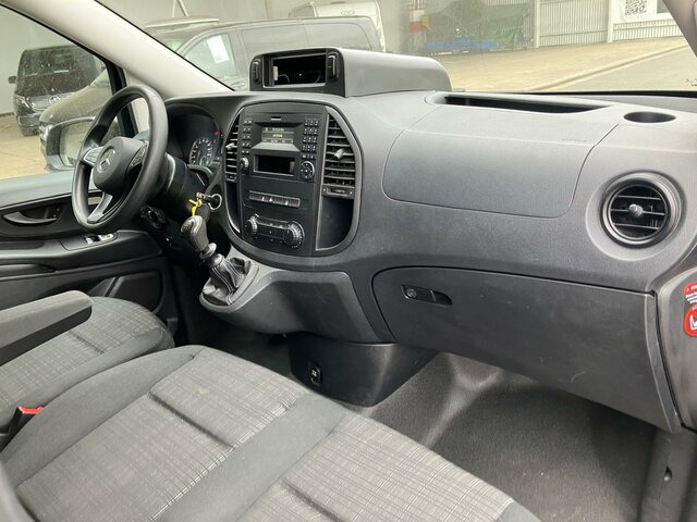 MERCEDES-BENZ Vito114 Mixto Extralang,Klima,Tempomat,Standhzg... - Furgoneta pequeña: foto 4 MERCEDES-BENZ Vito114 Mixto Extralang,Klima,Tempomat,Standhzg... - Furgoneta pequeña: foto 4