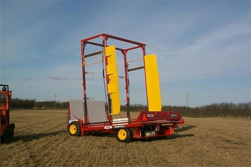 Pomi Kombi-Pack Fabriksny - Encintadora de pacas: foto 1 Pomi Kombi-Pack Fabriksny - Encintadora de pacas: foto 1