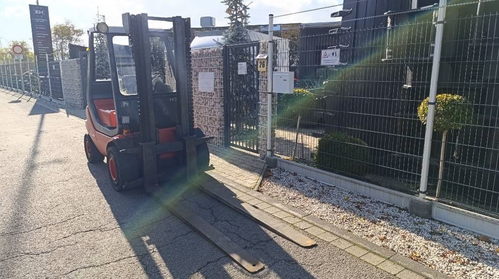 Carretilla elevadora diésel Linde H 30 D, Duplex, Zusatzhydraulik, Palettengabel: foto 13 Carretilla elevadora diésel Linde H 30 D, Duplex, Zusatzhydraulik, Palettengabel: foto 13