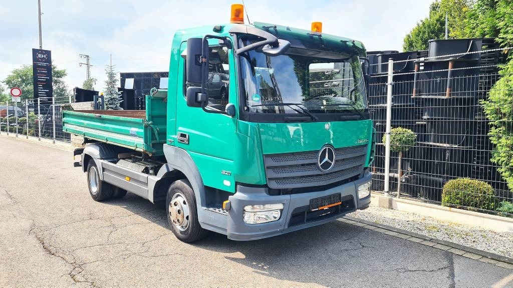 Mercedes-Benz Atego 821, 3-Seiten Meiller, Alubordwände, Kipper  - Camión multibasculante: foto 4 Mercedes-Benz Atego 821, 3-Seiten Meiller, Alubordwände, Kipper  - Camión multibasculante: foto 4
