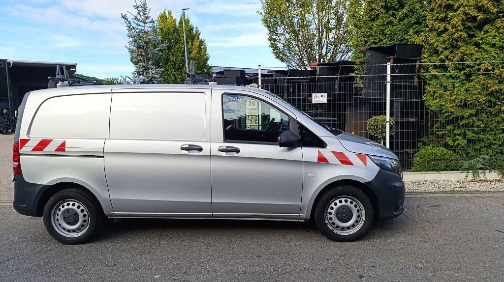 Mercedes-Benz Vito 114 CDI Allrad-Werkstattschränke-Standheizung - Furgoneta caja cerrada: foto 2 Mercedes-Benz Vito 114 CDI Allrad-Werkstattschränke-Standheizung - Furgoneta caja cerrada: foto 2