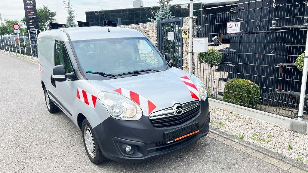 Opel Combo, 1.3 CDTi, Kastenwagen, Klima, PDC - Furgoneta caja cerrada: foto 5 Opel Combo, 1.3 CDTi, Kastenwagen, Klima, PDC - Furgoneta caja cerrada: foto 5