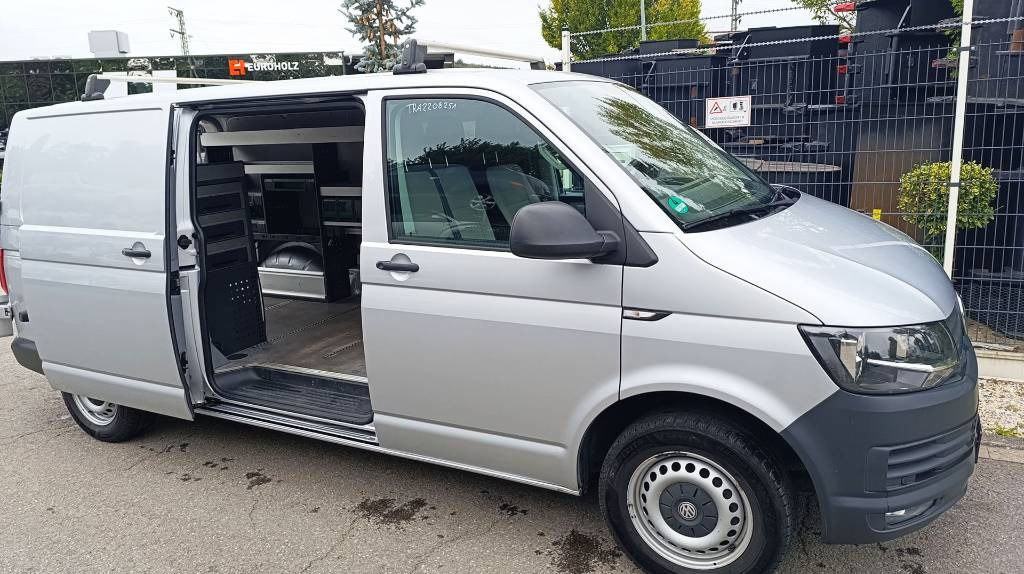 Volkswagen Transporter T6 TDI, Werkstattschränke Standheizung - Furgoneta caja cerrada: foto 1 Volkswagen Transporter T6 TDI, Werkstattschränke Standheizung - Furgoneta caja cerrada: foto 1