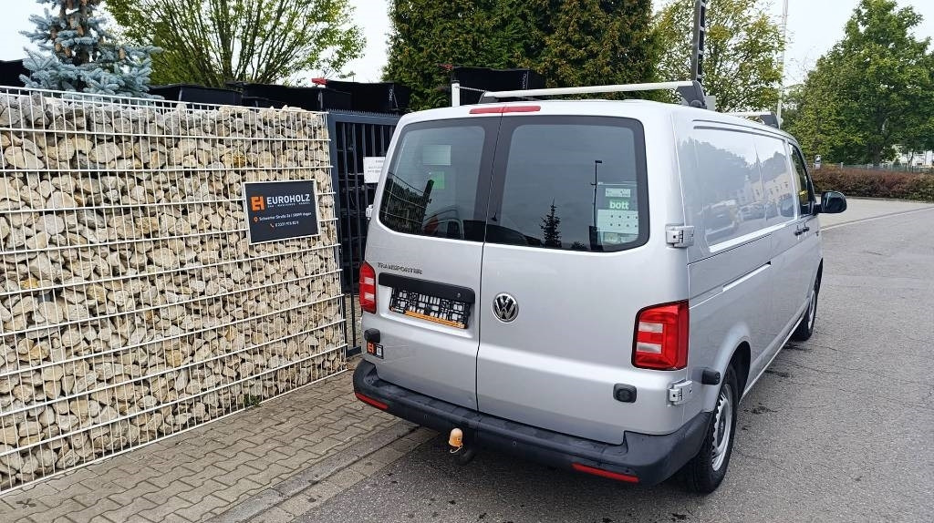 Volkswagen Transporter T6 TDI, Werkstattschränke Standheizung - Furgoneta caja cerrada: foto 4 Volkswagen Transporter T6 TDI, Werkstattschränke Standheizung - Furgoneta caja cerrada: foto 4