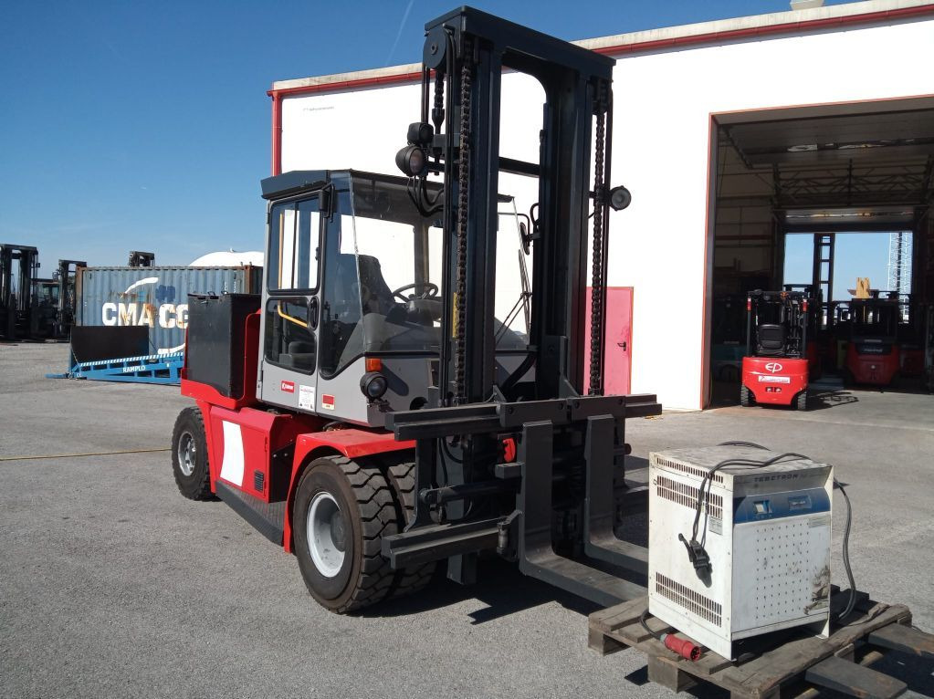 Kalmar ECE80-9 - Carretilla elevadora eléctrica: foto 4 Kalmar ECE80-9 - Carretilla elevadora eléctrica: foto 4