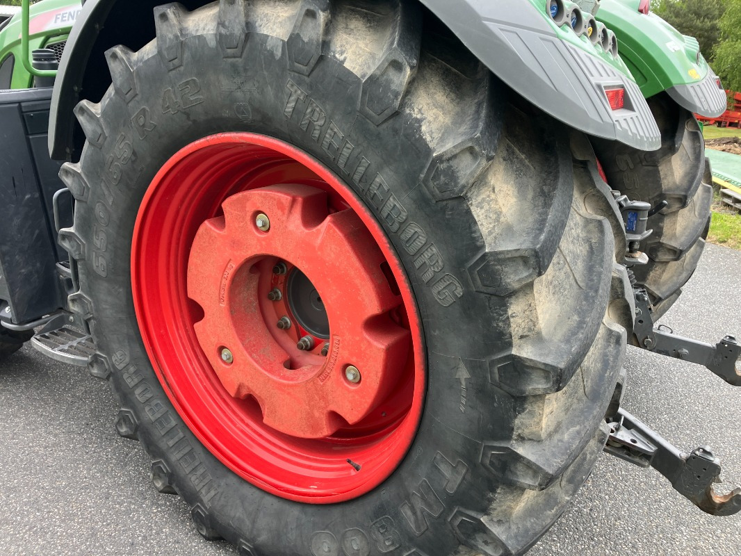 Fendt 724 PowerPlus mit Frontkraftheber - Tractor: foto 5 Fendt 724 PowerPlus mit Frontkraftheber - Tractor: foto 5