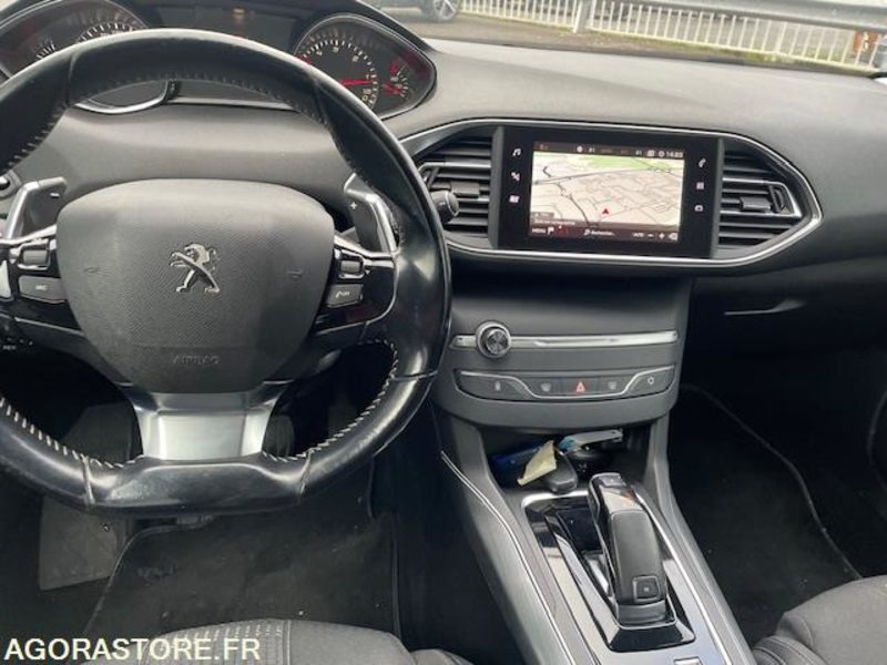 308 ALLURE BHDI 130cv EAT8- 08/2018- 151000KM - Coche: foto 5 308 ALLURE BHDI 130cv EAT8- 08/2018- 151000KM - Coche: foto 5