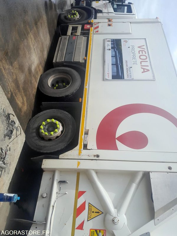 BOM 26T SCANIA GNC (6071-66ICAM571X) - Camión de basura: foto 4 BOM 26T SCANIA GNC (6071-66ICAM571X) - Camión de basura: foto 4