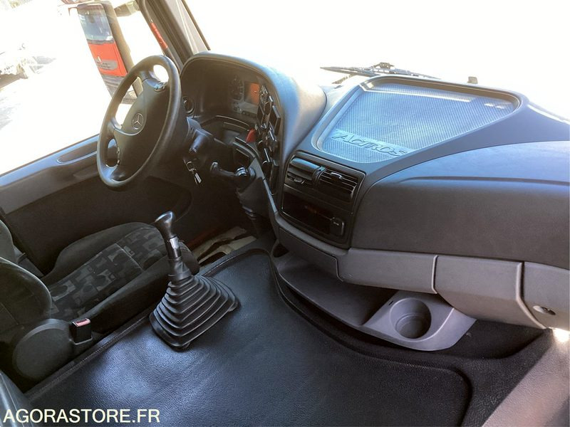 MERCEDES BENZ ACTROS - 2005 - 511806 KM - P3000898 - Cabeza tractora: foto 5 MERCEDES BENZ ACTROS - 2005 - 511806 KM - P3000898 - Cabeza tractora: foto 5