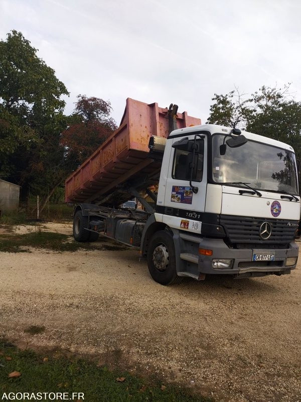 CAMION MERCEDES AMPLIROLL - 2002 - 766 000km - Camión: foto 1 CAMION MERCEDES AMPLIROLL - 2002 - 766 000km - Camión: foto 1