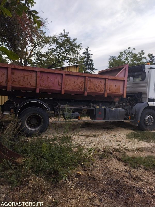 CAMION MERCEDES AMPLIROLL - 2002 - 766 000km - Camión: foto 2 CAMION MERCEDES AMPLIROLL - 2002 - 766 000km - Camión: foto 2