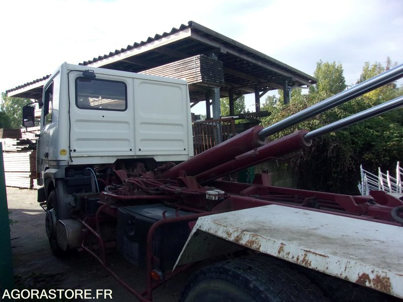 POLYBENNE 26 TONNE S RENAULT POLYBENNE - R385 - TI MAJOR / 657 000 KM - Camión: foto 5 POLYBENNE 26 TONNE S RENAULT POLYBENNE - R385 - TI MAJOR / 657 000 KM - Camión: foto 5