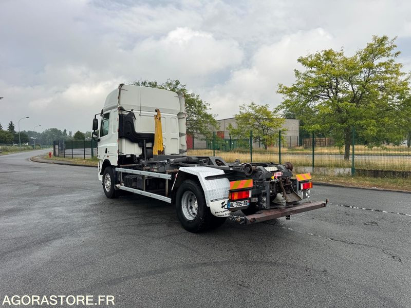 Porteur DAF CF460 19T Ampliroll GUIMA - 2009 - 801000km - Camión: foto 4 Porteur DAF CF460 19T Ampliroll GUIMA - 2009 - 801000km - Camión: foto 4