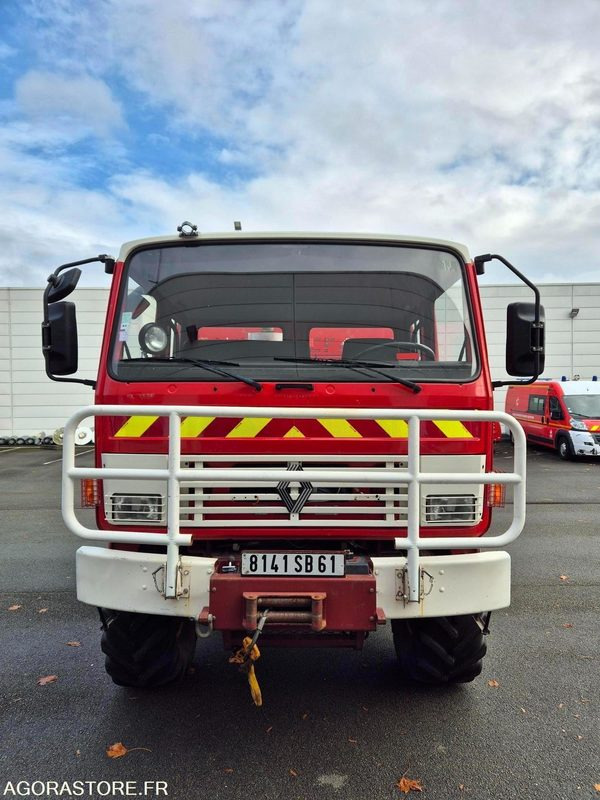 RENAULT 110/170 8141 SB 61 - Camión: foto 1 RENAULT 110/170 8141 SB 61 - Camión: foto 1