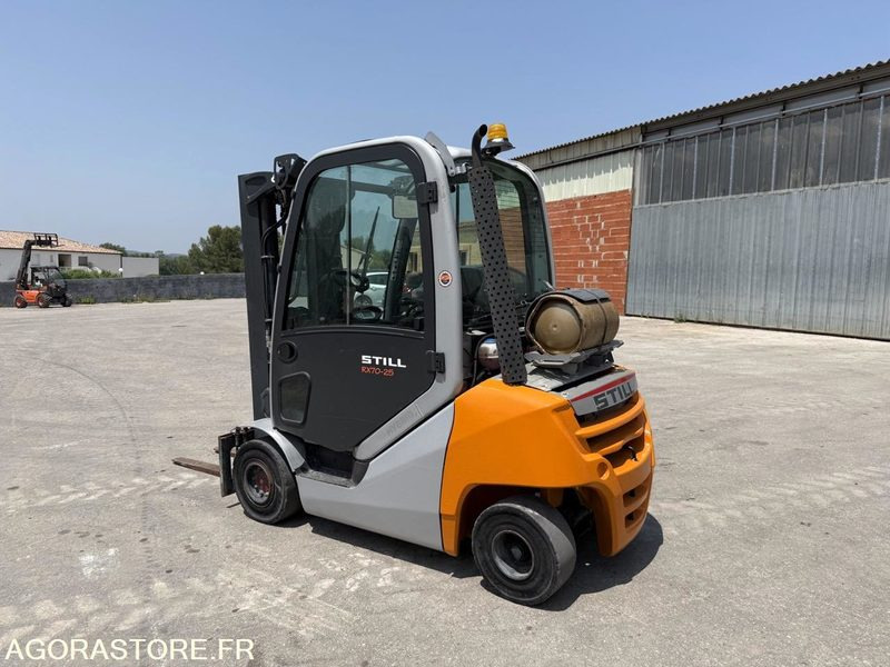 Chariot élévateur STILL 2T5 - 3300heures - Carretilla elevadora de gas: foto 3 Chariot élévateur STILL 2T5 - 3300heures - Carretilla elevadora de gas: foto 3