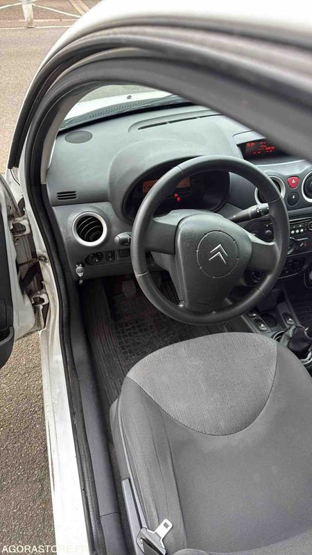 Citroën - C3 - 2009 - 152281KMS - 83BEZ67 - Coche: foto 3 Citroën - C3 - 2009 - 152281KMS - 83BEZ67 - Coche: foto 3