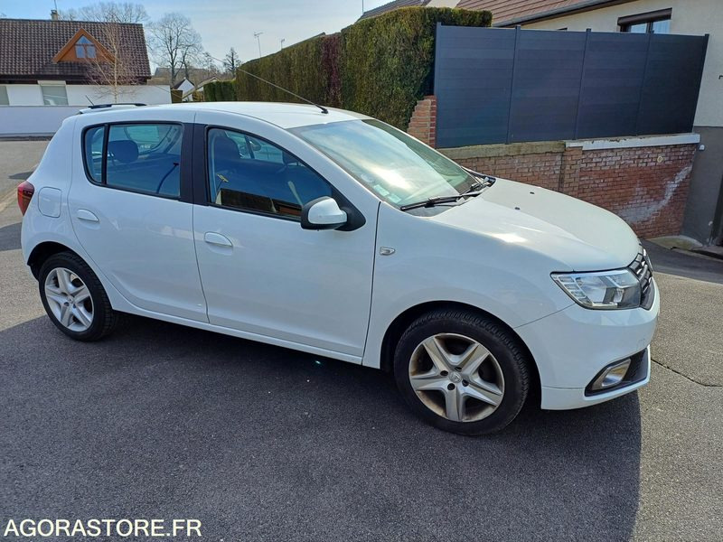 DACIA SANDERO EW-951-JH - 2018 - 179 000 km - Coche: foto 2 DACIA SANDERO EW-951-JH - 2018 - 179 000 km - Coche: foto 2