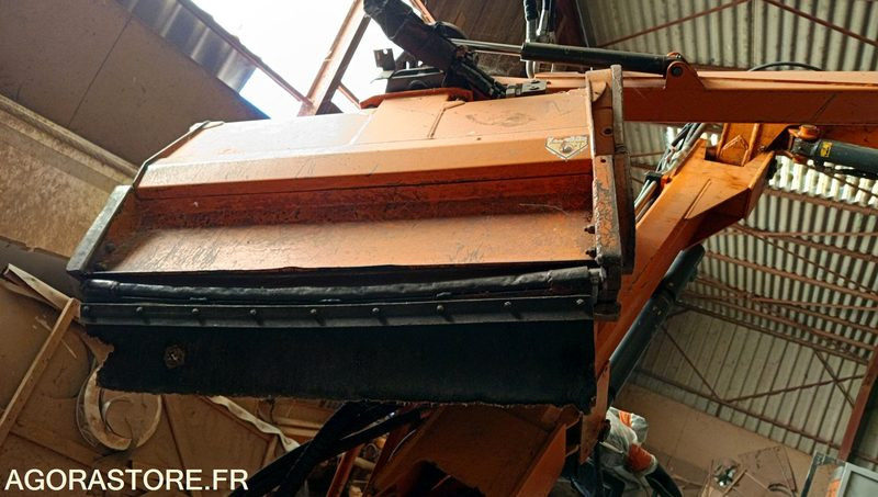 Desbrozadora de brazo Epareuse Rousseau M65C K01 F35: foto 9 Desbrozadora de brazo Epareuse Rousseau M65C K01 F35: foto 9