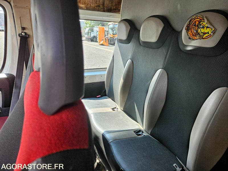 FIAT DUCATO DIESEL - CH-678-JJ - VIN ZAF25000002233515 - Furgón: foto 5 FIAT DUCATO DIESEL - CH-678-JJ - VIN ZAF25000002233515 - Furgón: foto 5