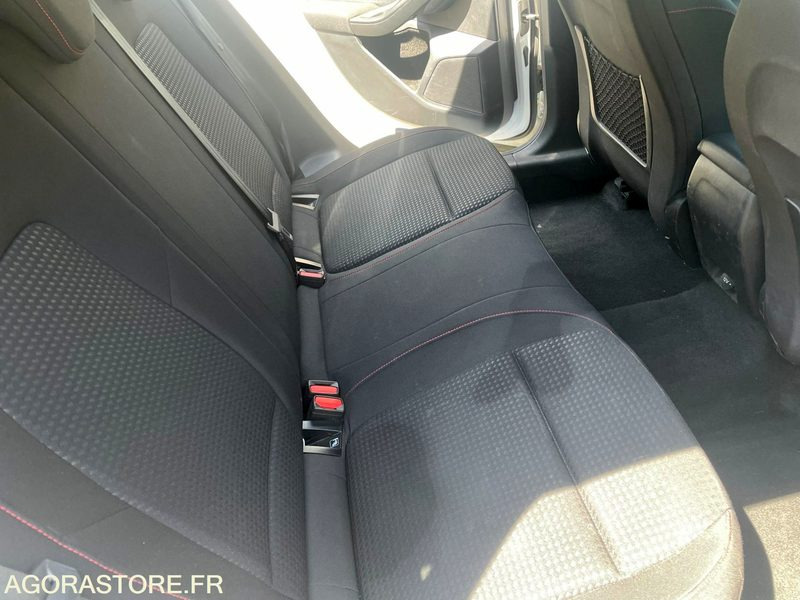FORD FOCUS finition ST Line 122800 Kms 2021 - Coche familiar: foto 3 FORD FOCUS finition ST Line 122800 Kms 2021 - Coche familiar: foto 3