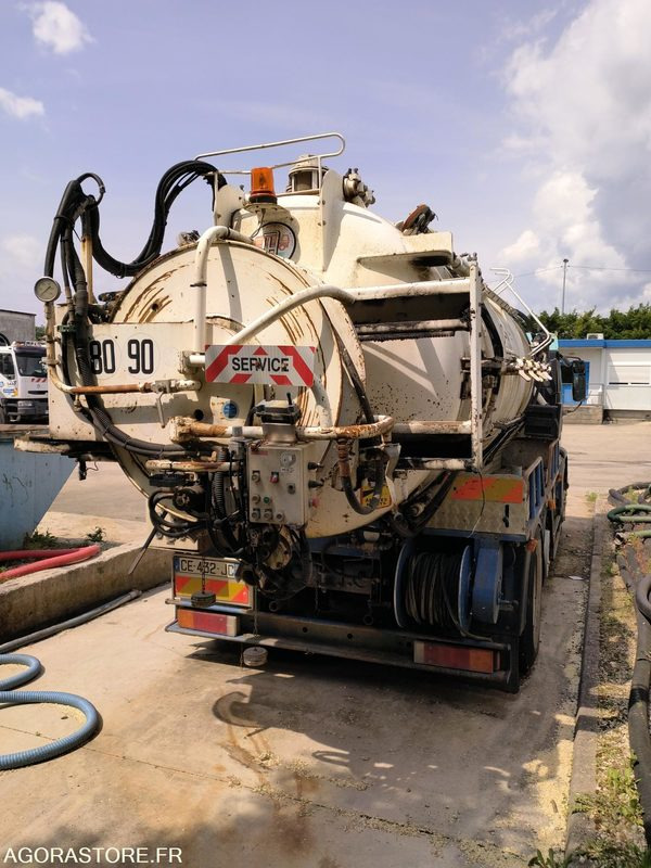 Hydrocureur HUWER RENAULT 24 T CE432JC (VENTE UNIQUEMENT EXPORT) - Limpieza de alcantarillado: foto 3 Hydrocureur HUWER RENAULT 24 T CE432JC (VENTE UNIQUEMENT EXPORT) - Limpieza de alcantarillado: foto 3